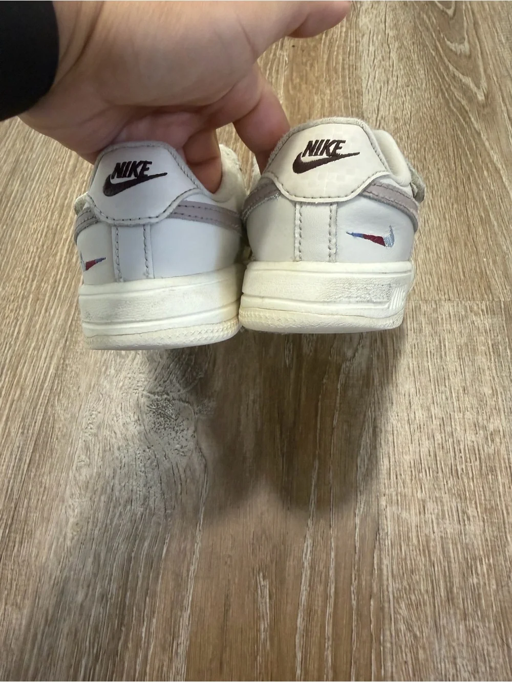 Nike Kids White and Light Gray Low-Top Sneakers with Purple Logo